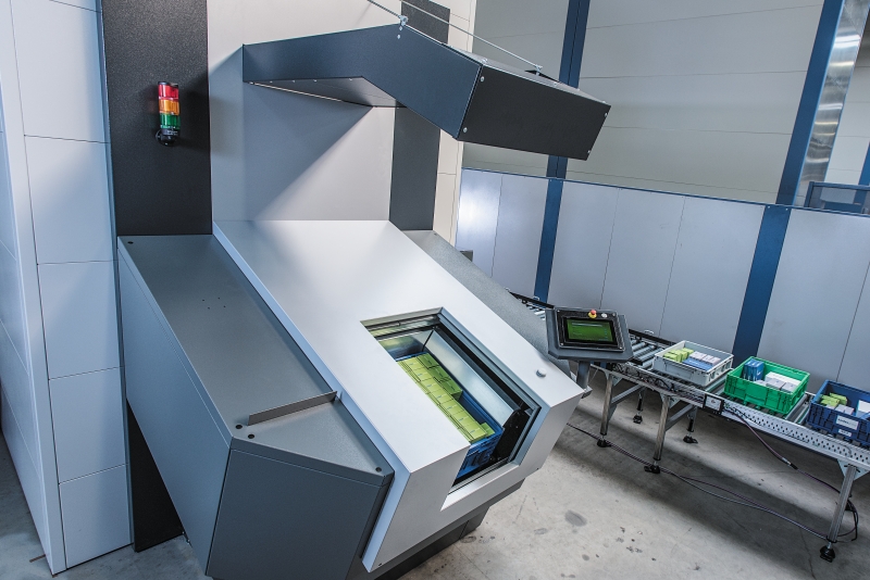 KardexRemstar_LR35_Detail_PickStation_038