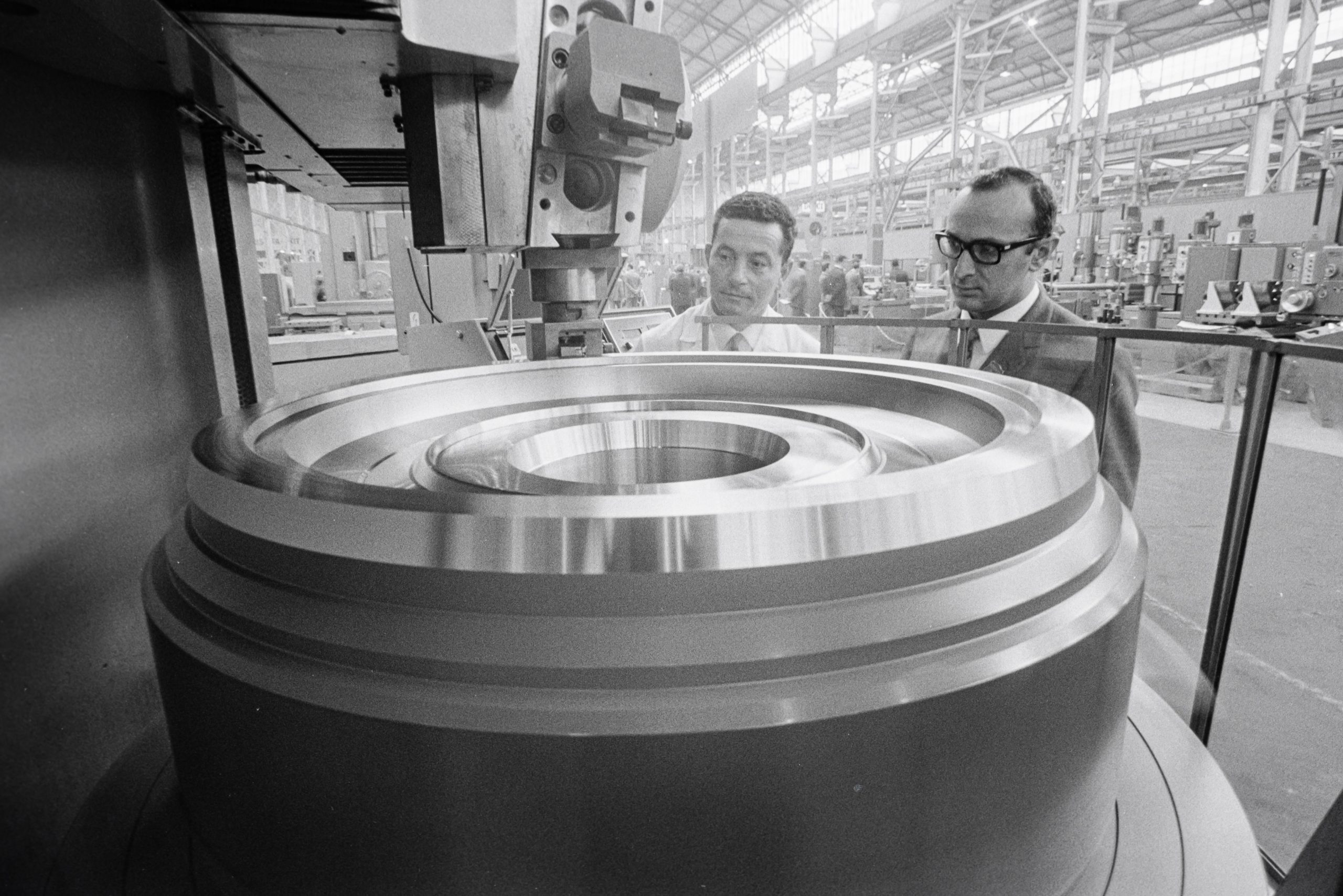 BI-MU_1968_5