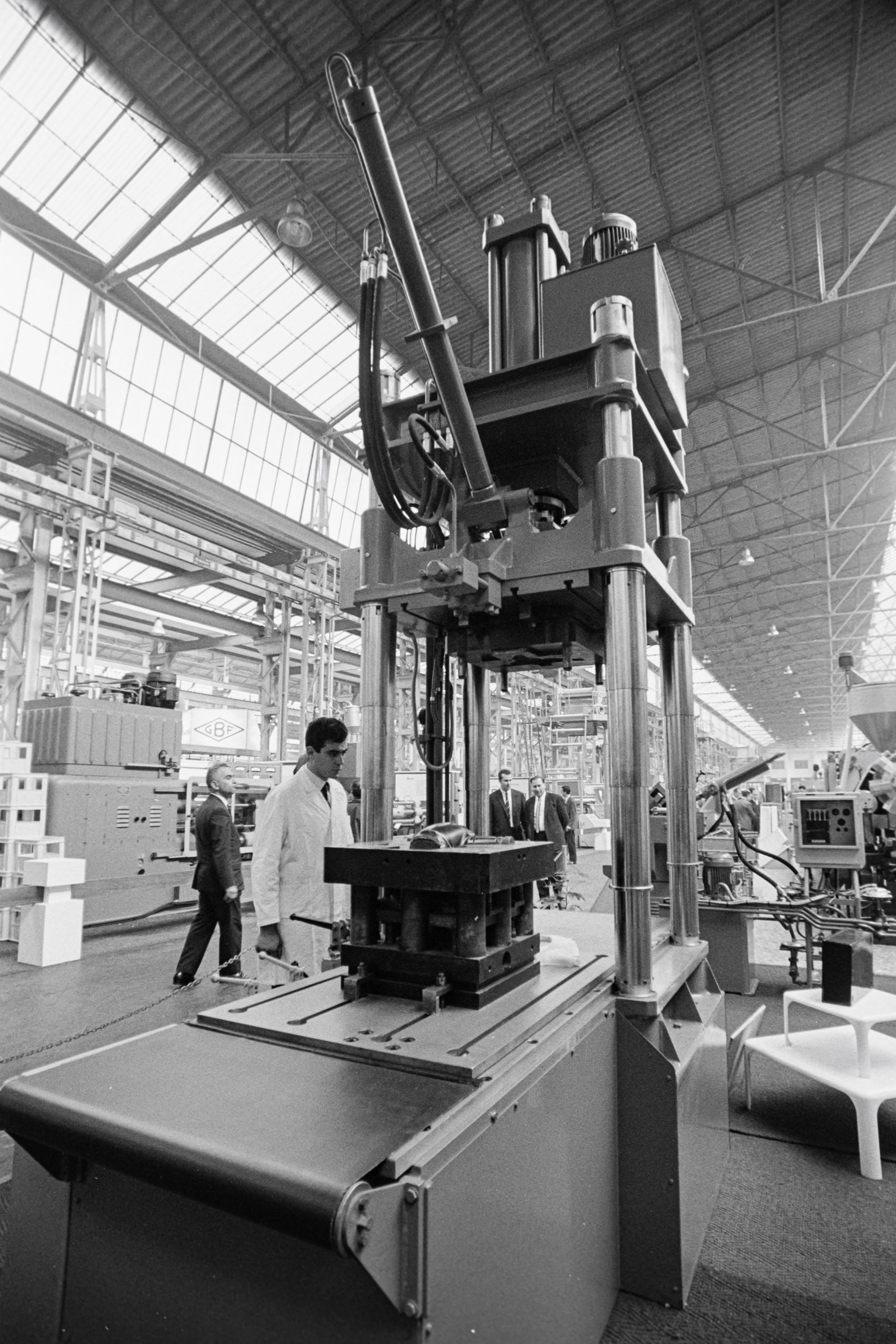 BI-MU_1968_7